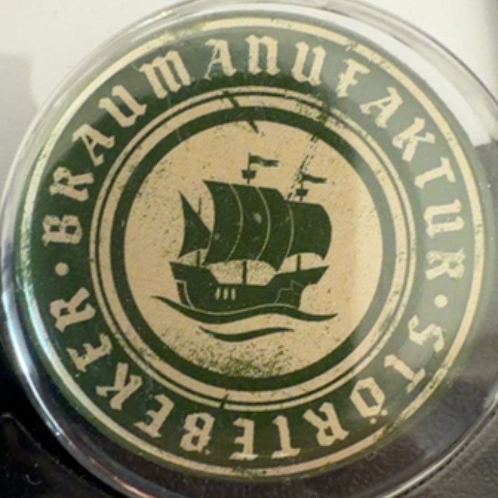 Störtebeker Braumanufaktur Vorm. Stralsunder Brauerei Gmbh (various, based on cap color/pattern)